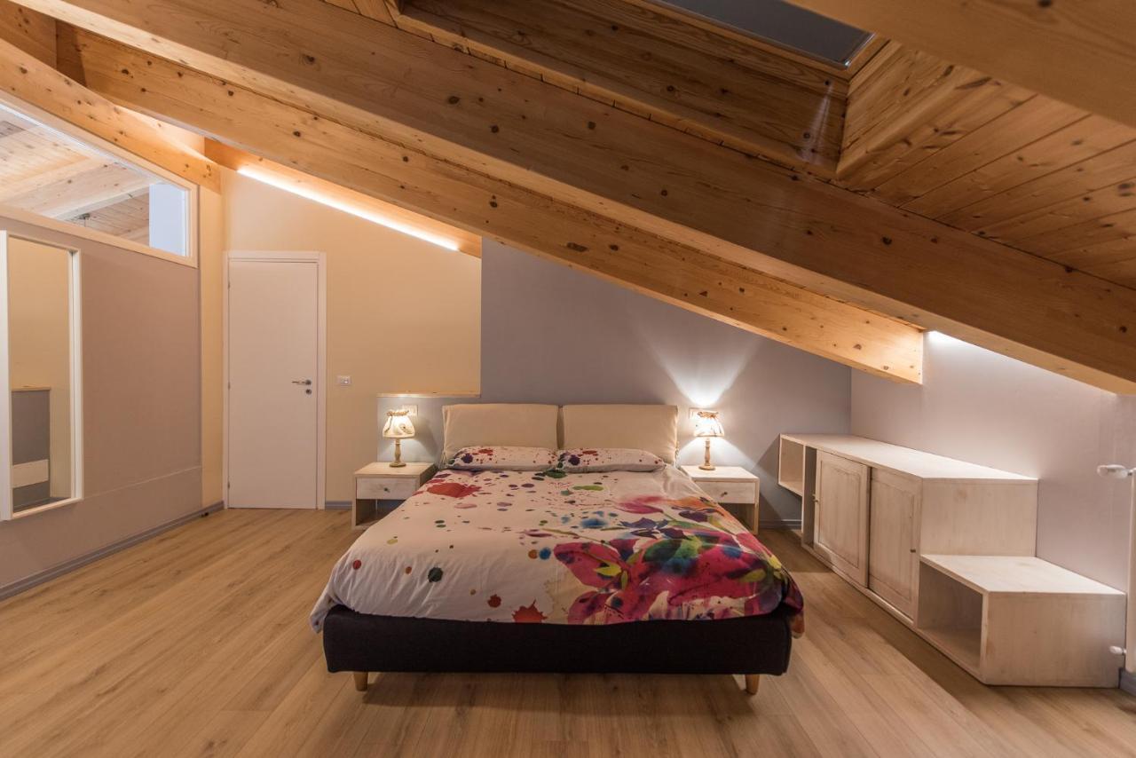 Loft 29 Mansardato Con Ampio Terrazzo Bussoleno Buitenkant foto